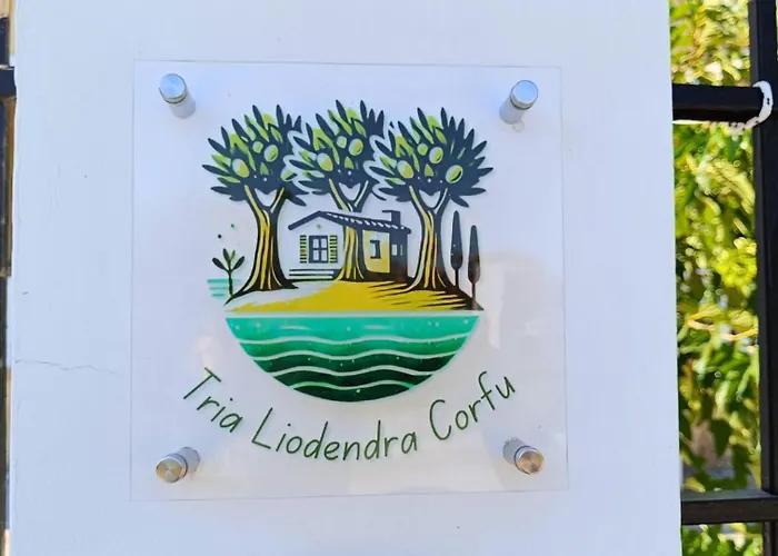 Tria Liodendra Corfu-sun Petrití
