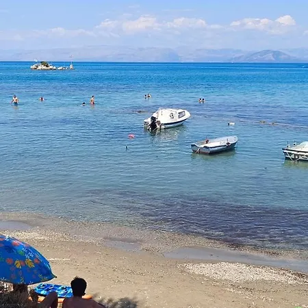 Tria Liodendra Corfu-sun Lägenhet Petrití