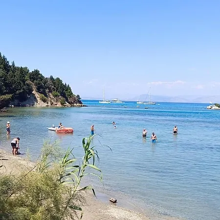 Tria Liodendra Corfu-sun Lägenhet Petrití