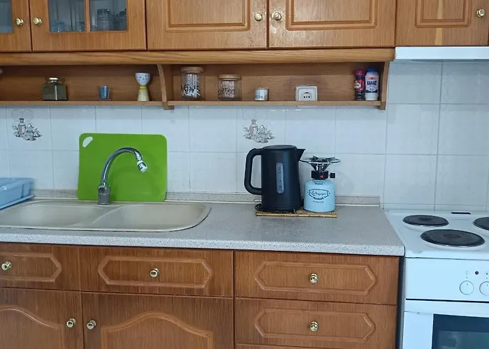 Tria Liodendra Corfu-sun 公寓 Petrití