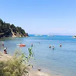 Tria Liodendra Corfu-sun Apartamento Petrití
