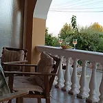 Tria Liodendra Corfu-sun * Petrití