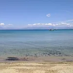Tria Liodendra Corfu-sun Apartament Petrití
