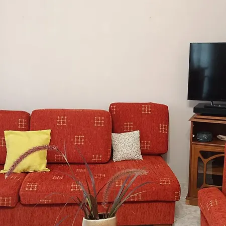 Tria Liodendra Corfu-sun Apartman Petrití