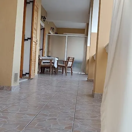 Apartman Tria Liodendra Corfu-sun *