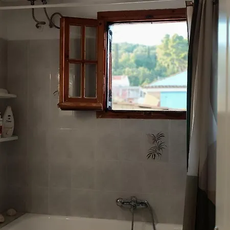 Tria Liodendra Corfu-sun Apartman *