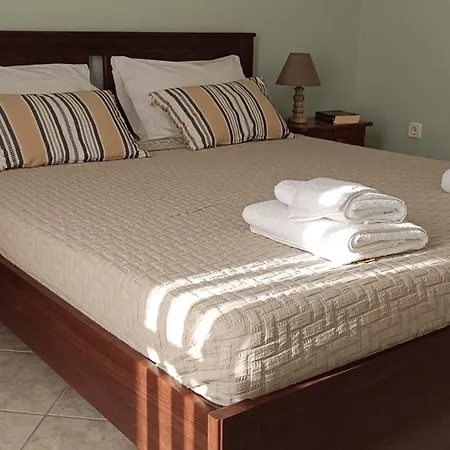 Tria Liodendra Corfu-sun *