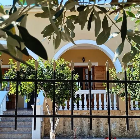 Apartman Tria Liodendra Corfu-sun Petrití
